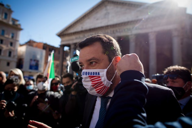 Dal Veneto al Lazio, i "pieni poteri" di Salvini nella Lega Dal Veneto al Lazio, i "pieni poteri" di Salvini nella Lega