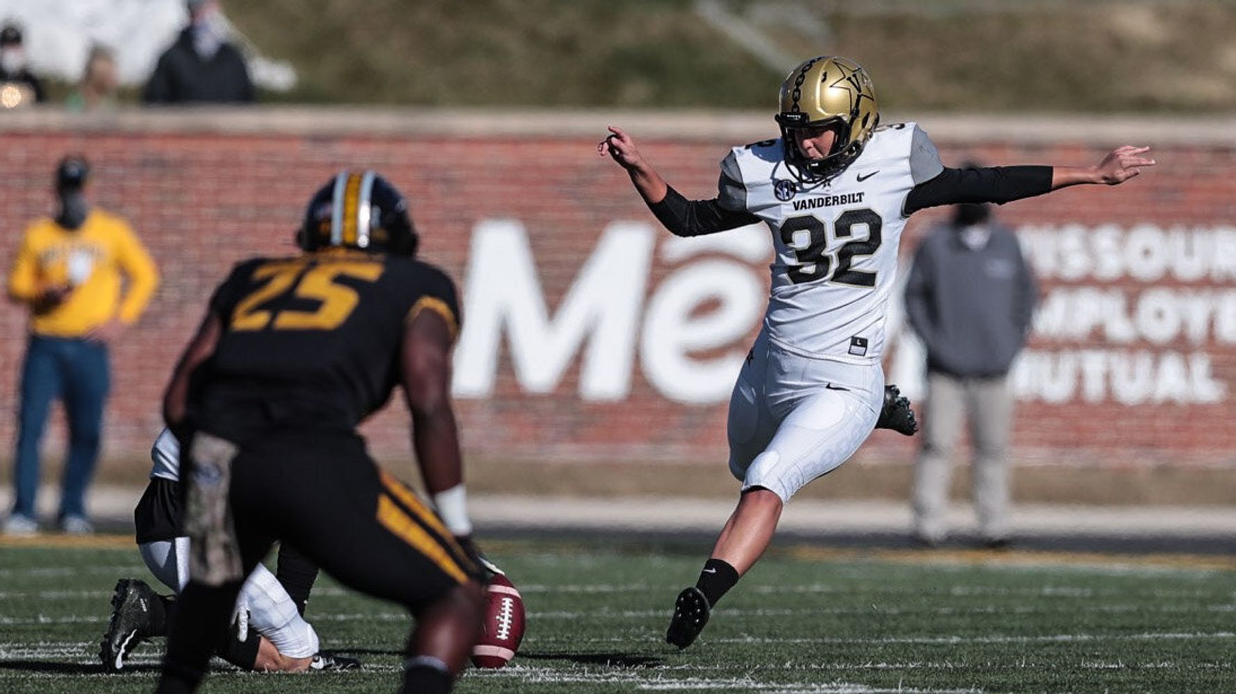 Vanderbilt’s Sarah Fuller Makes College Football History