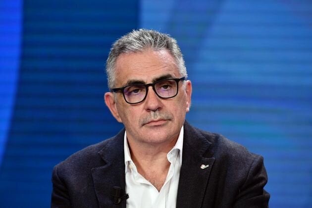 Fabrizio Pregliasco: "Il virus diffuso oggi è quello del Nord Italia? Servono ulteriori studi. Ci sono sei varianti" Fabrizio Pregliasco: "Il virus diffuso oggi è quello del Nord Italia? Servono ulteriori studi. Ci sono sei varianti"