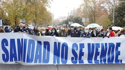 La Marea Blanca protesta en Madrid contra la gestión de Ayuso y en defensa de la Sanidad