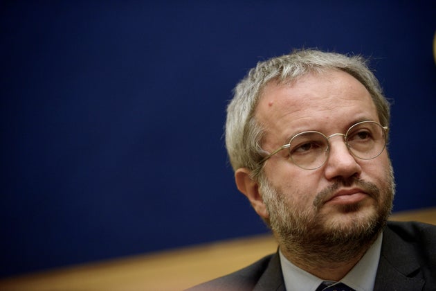 "Con la riforma del Mes finiamo in una tonnara". Intervista a Claudio Borghi "Con la riforma del Mes finiamo in una tonnara". Intervista a Claudio Borghi