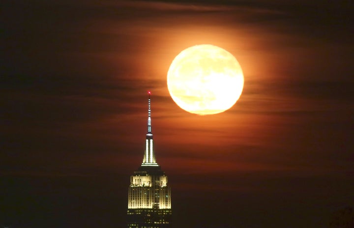 ビーバームーン 今夜は半影月食でしかも満月 いつ見える ハフポスト News ビーバームーン 今夜は半影月食でしかも満月 いつ見える ハフポスト News