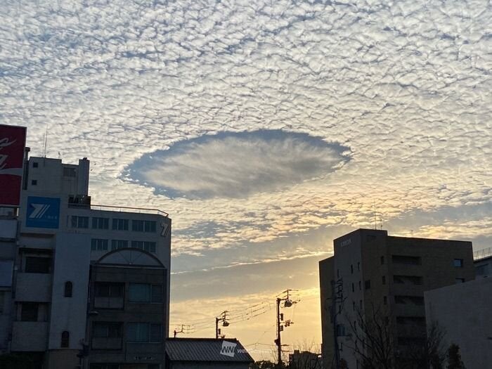 香川県高松市より(30日7時30分過ぎに撮影)