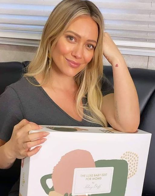 A lot of women who watched "Lizzie McGuire" as tweens are now having kids of their own -- and Hilary Duff is there with <a hr