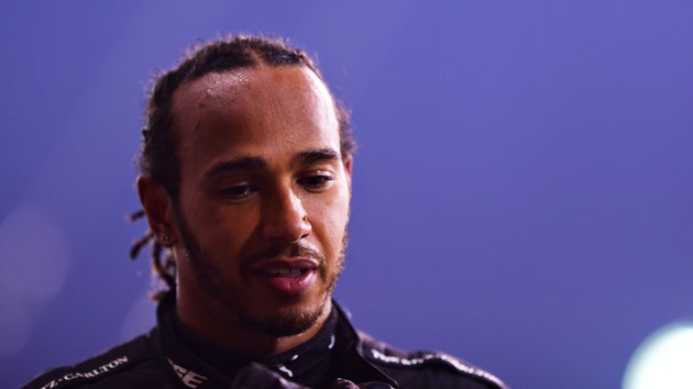 Lewis Hamilton positivo al Coronavirus Lewis Hamilton positivo al Coronavirus