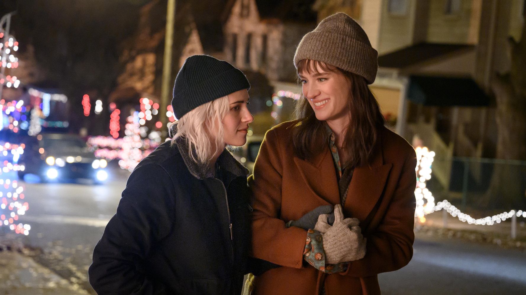 ‘Happiest Season’ Director Clea DuVall Unpacks The Movie’s Polarizing Ending