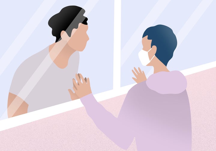 Loved ones still ignoring public health guidance? Therapists offer tips on how to talk to them about their behavior.