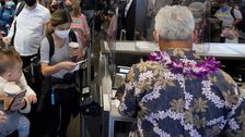 Couple Arrested After Boarding Flight To Hawaii While Infected With COVID-19 thumbnail