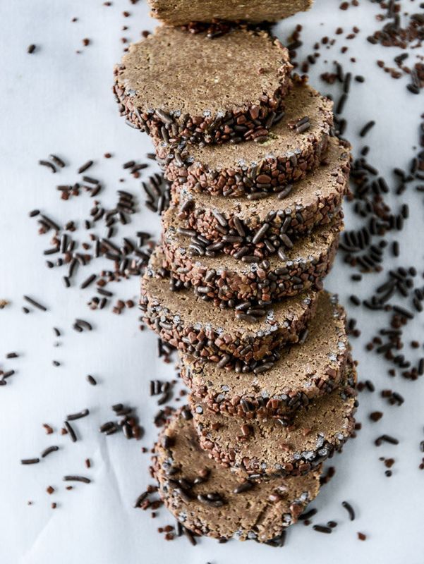 No-Bake Peanut Butter Cup Cookies from How Sweet Eats﻿