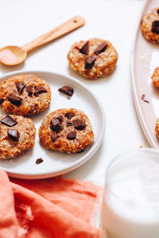 Easy No-Bake Chocolate Chip Cookies from Minimalist Baker