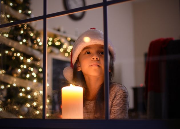 Expert parents share their tips for handling Santa nonbelievers.