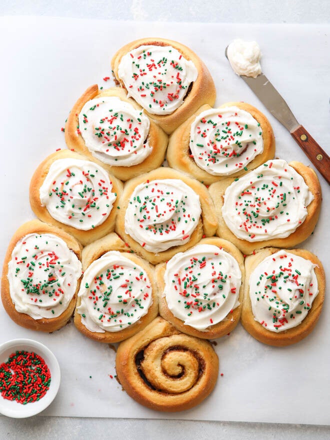 Stunningly Beautiful Holiday Baking Recipes To Make This Christmas