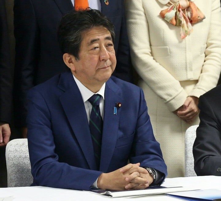 安倍前首相（2020年11月30日撮影）