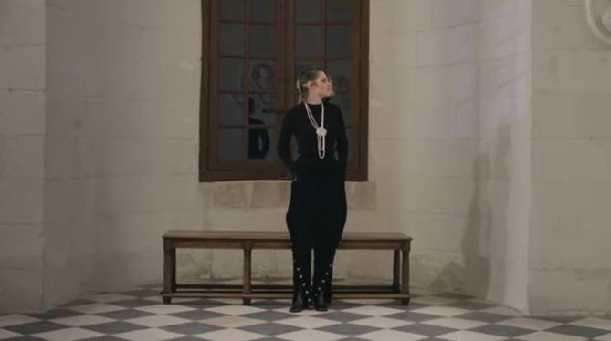 Kristen Stewart, ici au mois de décembre 2020, au défilé Chanel.