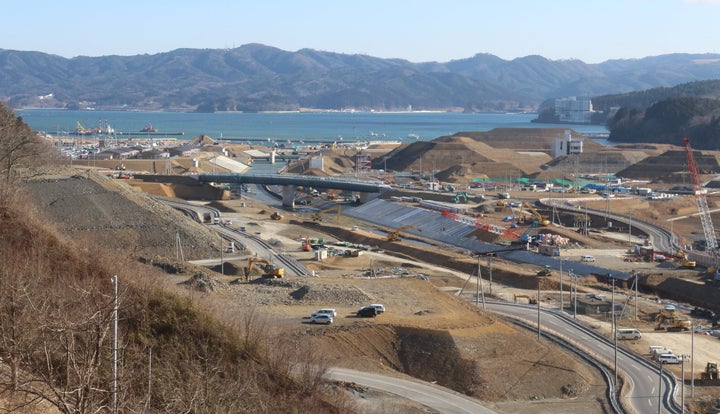 自然の恵みを受けることは 脅威とともに生きること 震災10年の道のりで見えた 新しい街の姿 前編 ハフポスト 特集 自然の恵みを受けることは 脅威とともに生きること 震災10年の道のりで見えた 新しい街の姿 前編 ハフポスト 特集