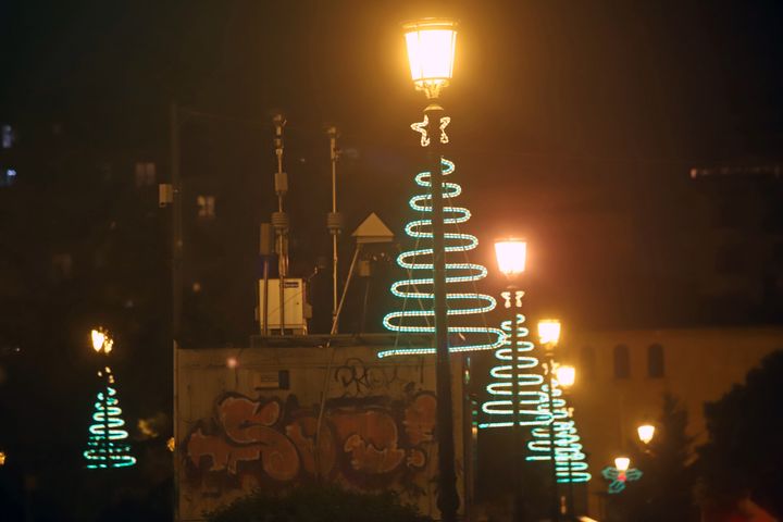 Χριστουγεννιάτικος διάκοσμος στους δρόμους της Θεσσαλονίκης.