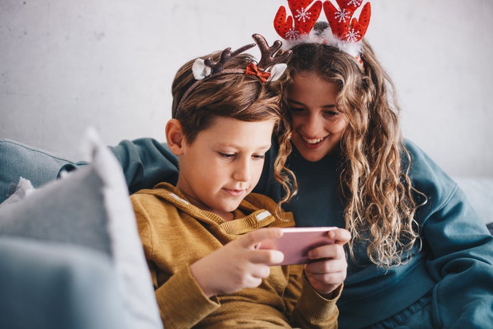 Family Christmas Movies On Netflix Canada 265 5fce7d912700001502514b36