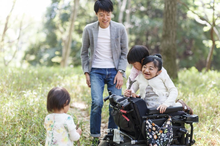 夫と息子と娘と。(撮影:佐藤健介)