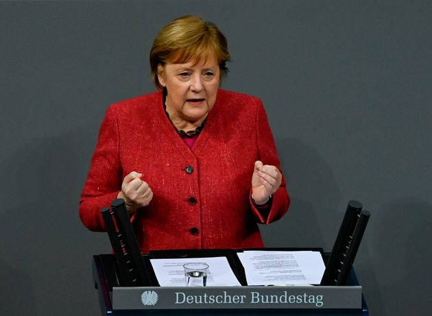メルケル首相、感情を露わにしてドイツ国民に訴える。「祖父母との最後のクリスマスにしないで」（新型コロナ） | ハフポスト
