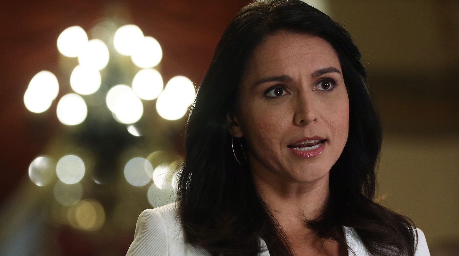 Tulsi Gabbard Introduces Anti Transgender Bill After Claiming To Be Lgbtq Friendly Huffpost