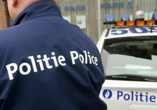 Confinement Des Francais Interpelles En Belgique Dans Une Partouse D Anniversaire Le Huffpost Confinement Des Francais Interpelles En Belgique Dans Une Partouse D Anniversaire Le Huffpost