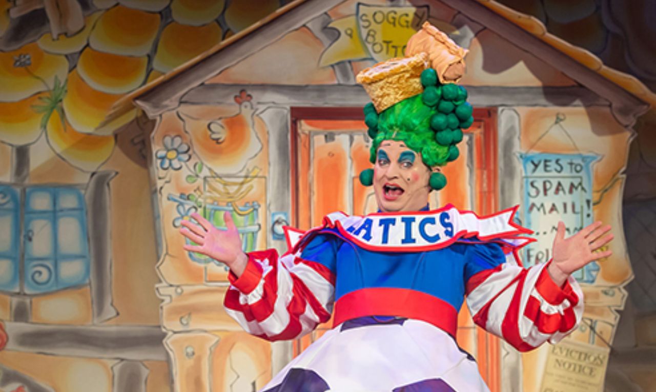 Dame Dotty Trott in Oldham Coliseum's virtual production of Jack and the Beanstalk.