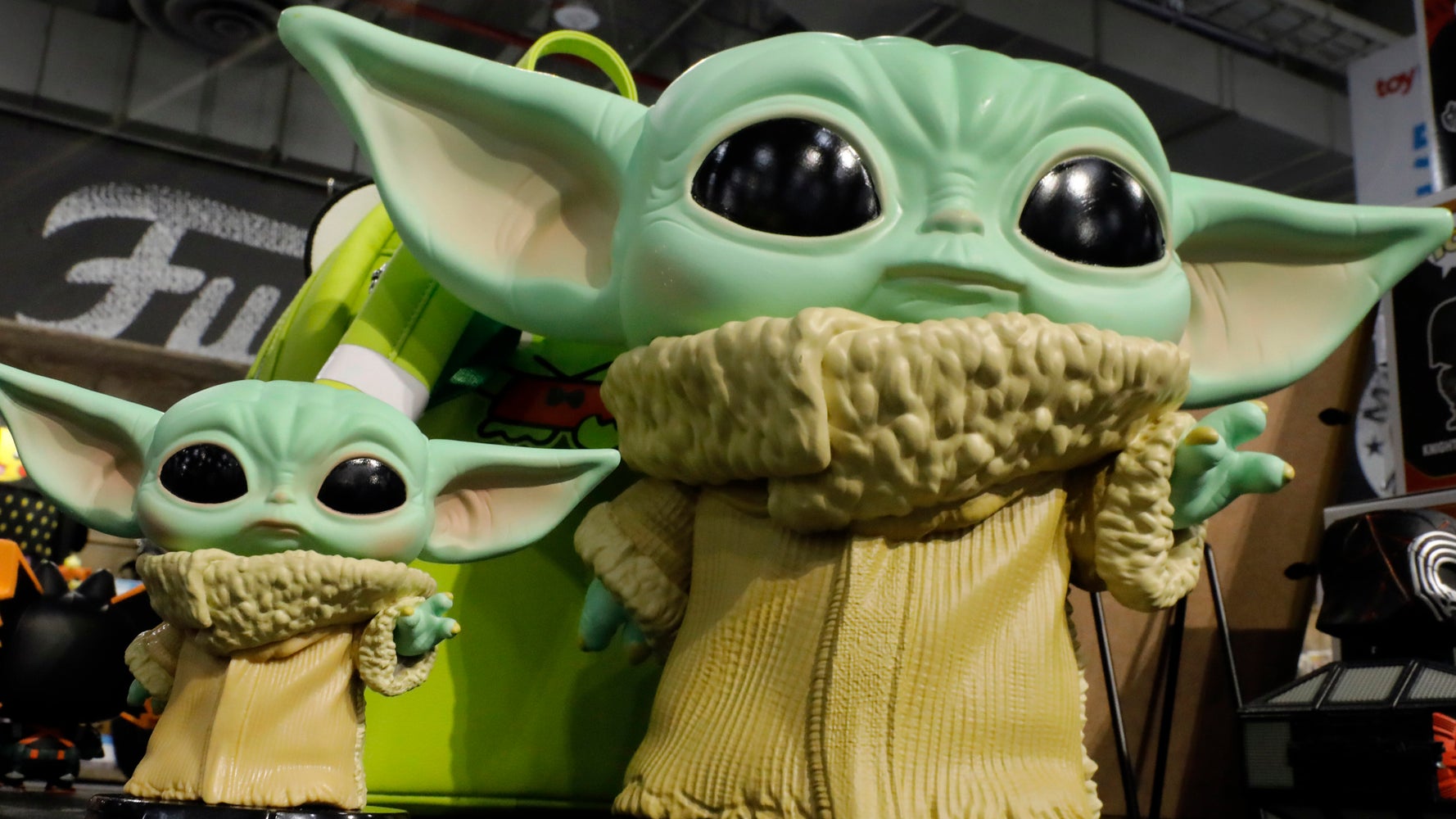 Baby Yoda Is The Cutest New Christmas Tree Topper Trend PressNewsAgency
