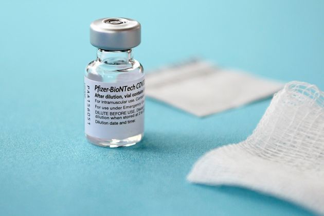 Όχι δεν έχει μικροτσίπ το εμβόλιο για τον κορονοϊό - Ιδού τα 10 συστατικά που χρησιμοποίησε η
