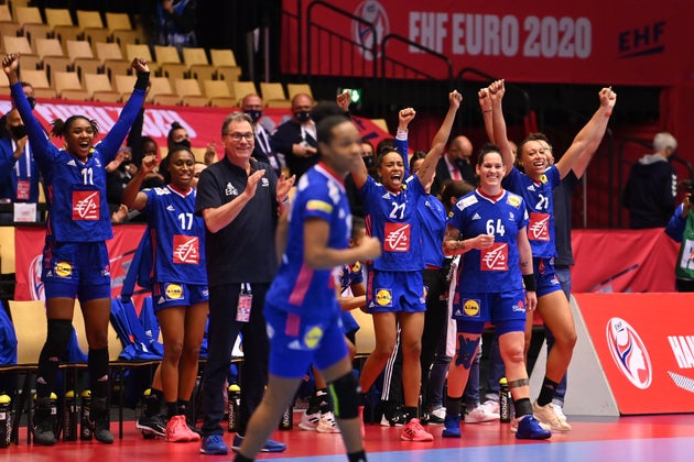Euro De Handball Feminin La France Se Qualifie Pour La Finale Le Huffpost Euro De Handball Feminin La France Se Qualifie Pour La Finale Le Huffpost