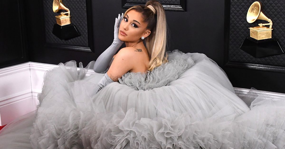 Ariana Grande Announces She's Engaged To Boyfriend Dalton Gomez ...