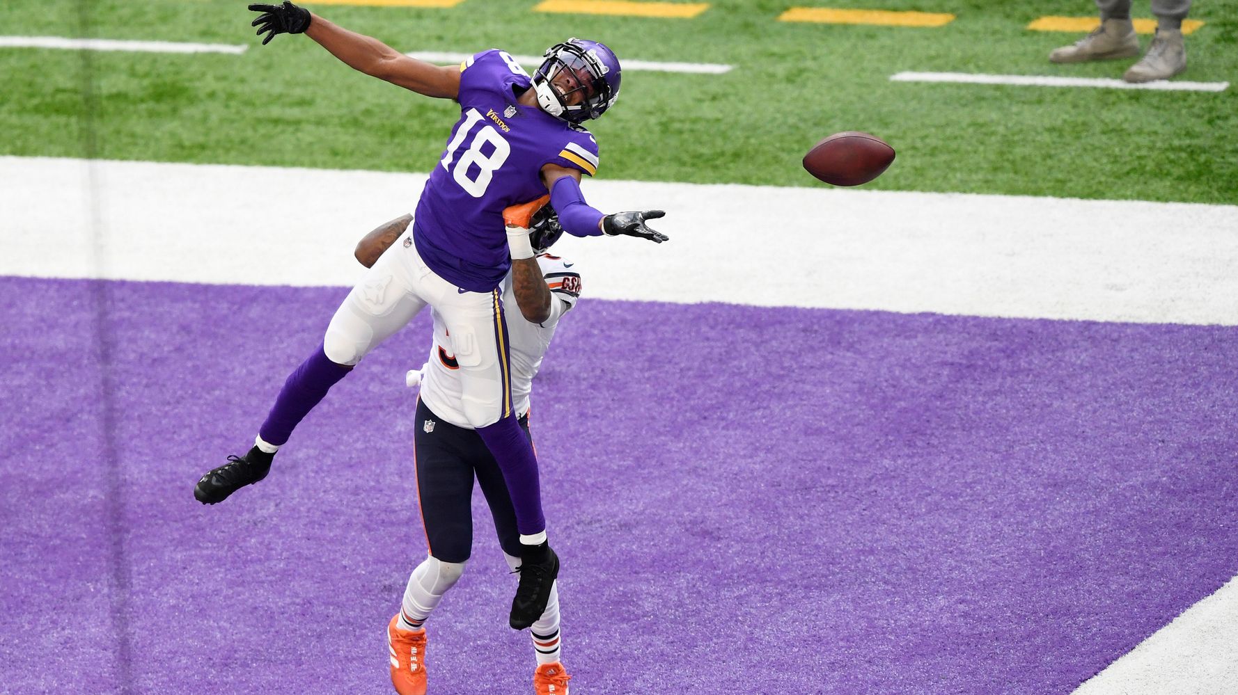 Jefferson, Vikings downplay WR's outburst toward Cousins vs. Bears