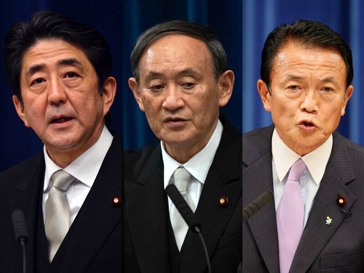 左から、首相就任時の安倍晋三氏、菅義偉氏、麻生太郎氏