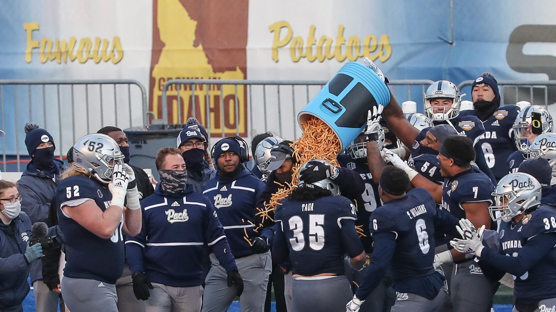 Nevada's French Fry Bath Penalty Helps Tulane 'Ketchup' A Little In Bowl  Game | HuffPost