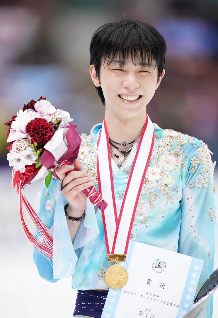羽生結弦 くまのプーさんに話しかける姿にホッコリ 痛かったか お前 ごめんよ ハフポスト 羽生結弦 くまのプーさんに話しかける姿にホッコリ 痛かったか お前 ごめんよ ハフポスト