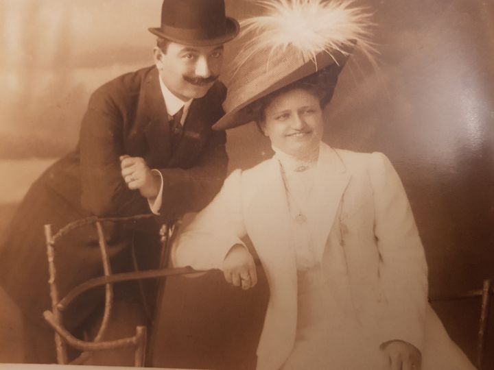 Ο Στάθης και η Παλμύρα Λάμψα στις αρχές της δεκαετίας του 1890 