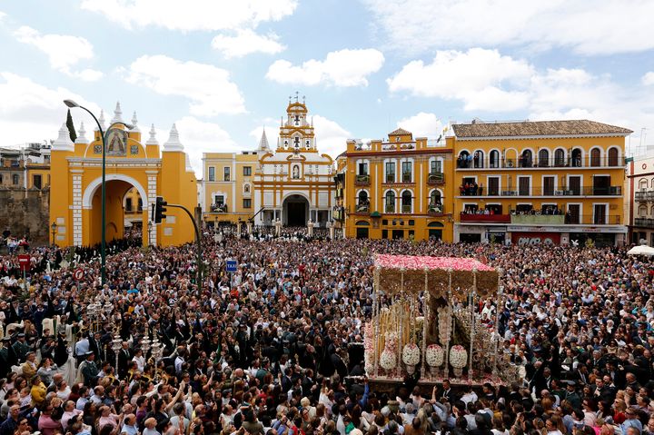 Semana Santa de Sevilla, suspendida por año | El HuffPost Noticias