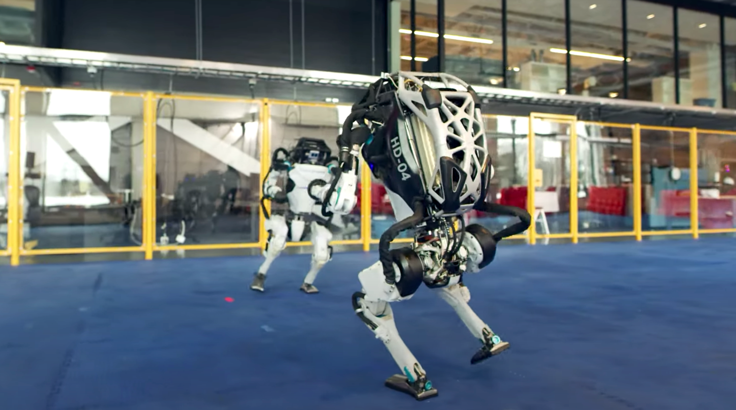 Boston Dynamics' Robots Are Dancing Now, And Yes, It's Still Scary ...