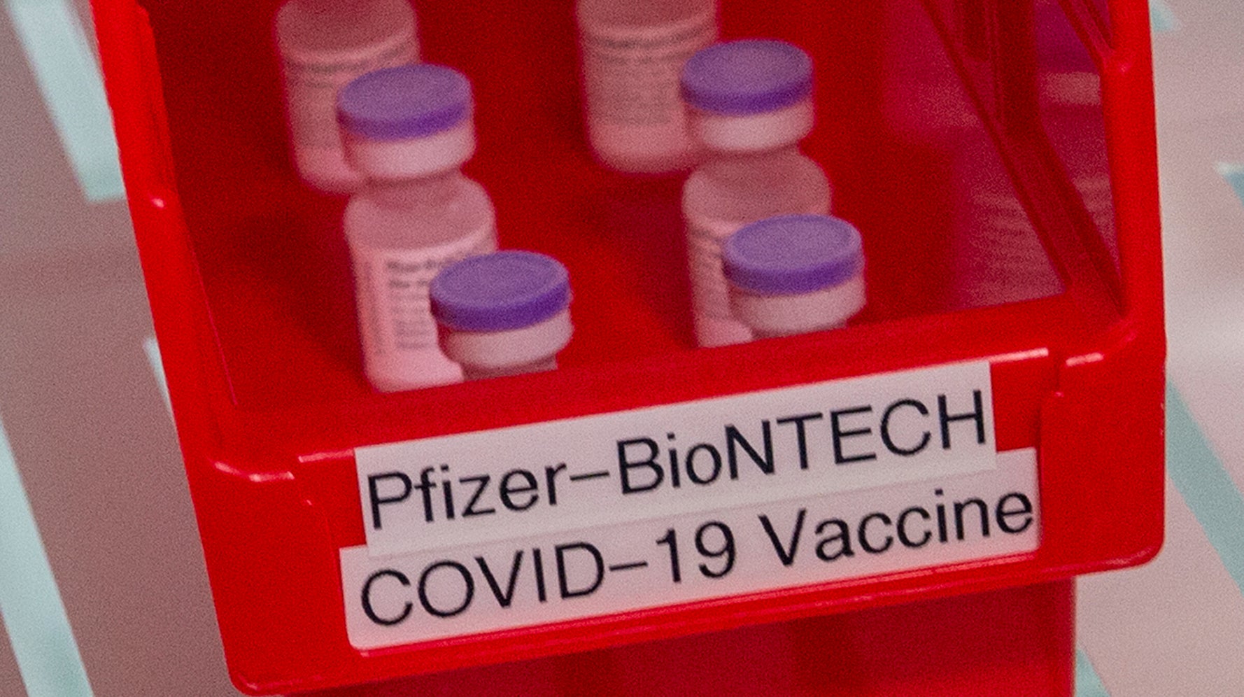 No, It's Not Surprising That A California Nurse Got COVID-19 After His First Vaccine Shot - HuffPost No, It's Not Surprising That A California Nurse Got COVID-19 After His First Vaccine Shot - HuffPost