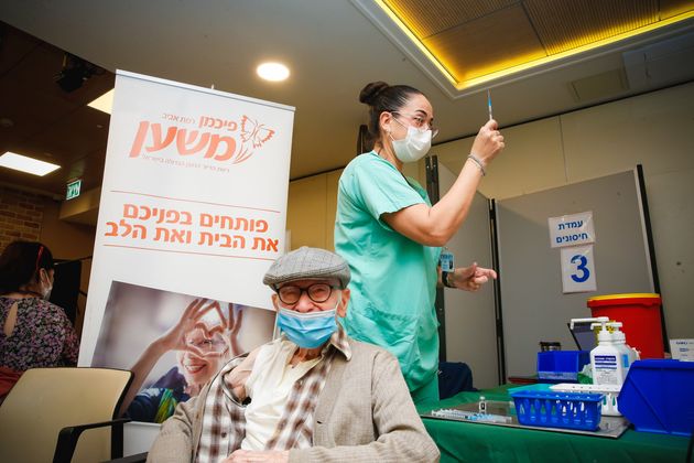 Ισραήλ: Εκατοντάδες θετικοί στον κορονοϊό μετά το εμβόλιο της