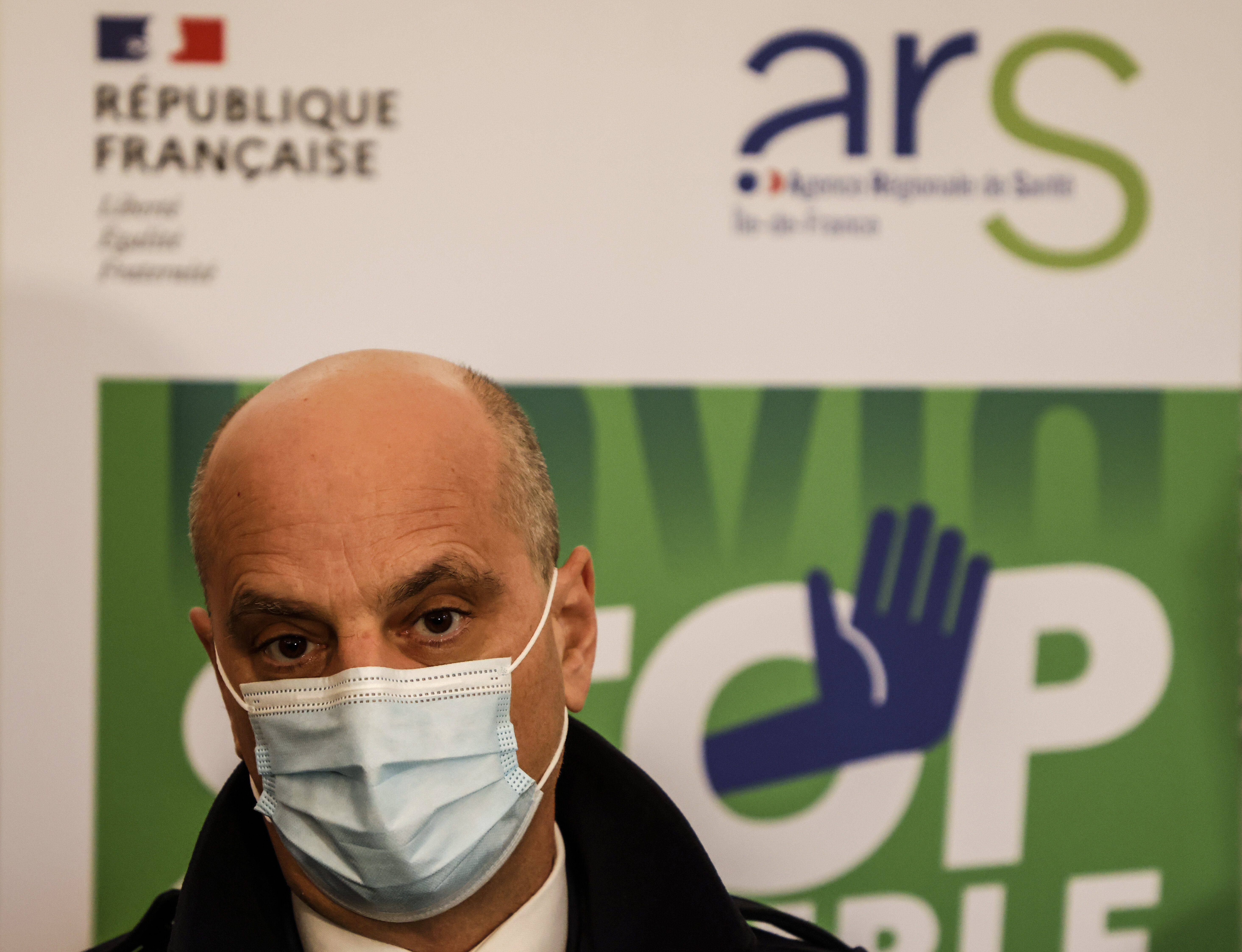 À la veille de la rentrée, Blanquer interpellé sur la situation dans les écoles