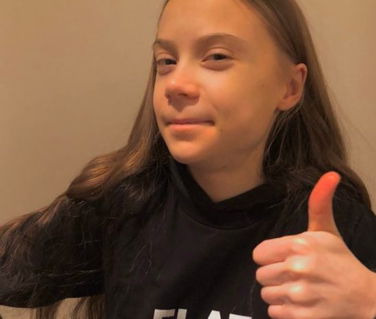 «Enfin libre» à 18 ans, Greta Thunberg a un message pour les conspirationnistes.