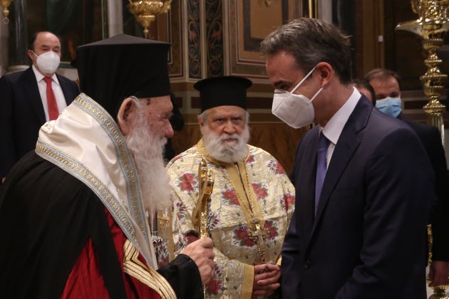 Μήνυμα κυβέρνησης στην Εκκλησία: «Ο νόμος δεν μπορεί να εφαρμόζεται κατά το