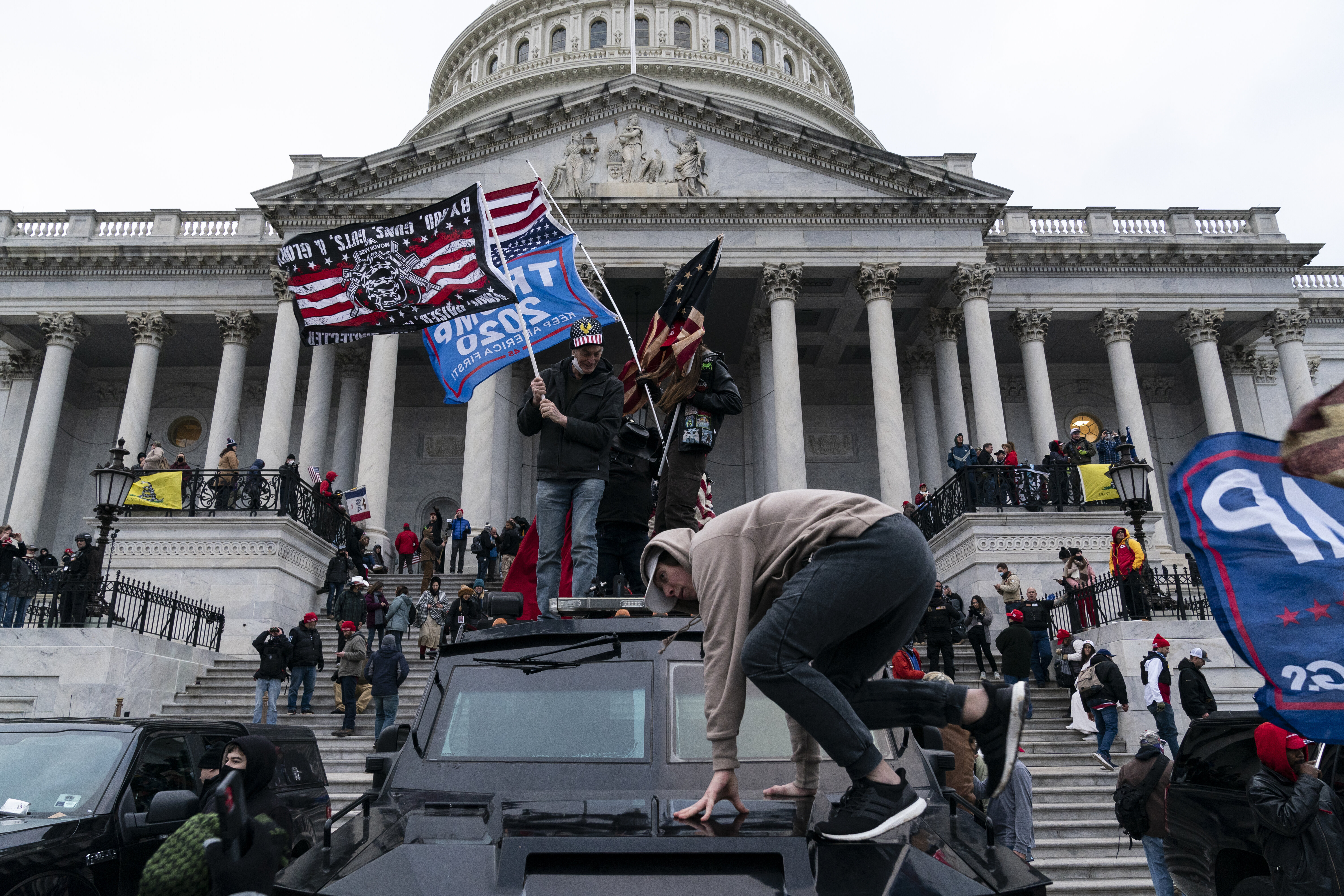 L'invasion du Capitole "est du terrorisme" pour Jimmy Fallon