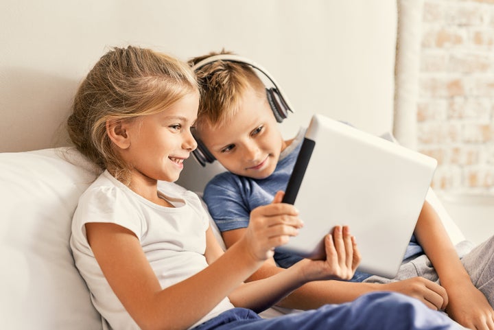 Experts say parents shouldn't worry too much about "bad habits" — like too much screen time — that kids may be developing during the pandemic.