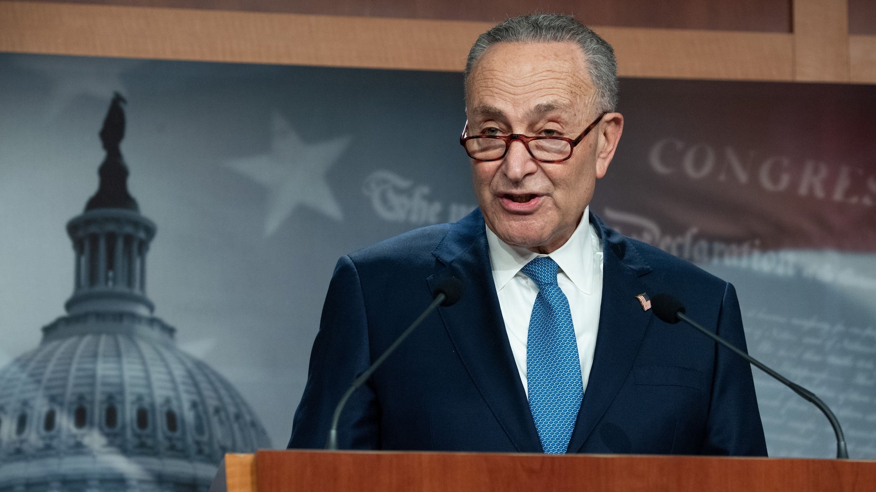 Chuck Schumer Calls For Trump's Removal Following Violent Insurrection - Vimarsana News