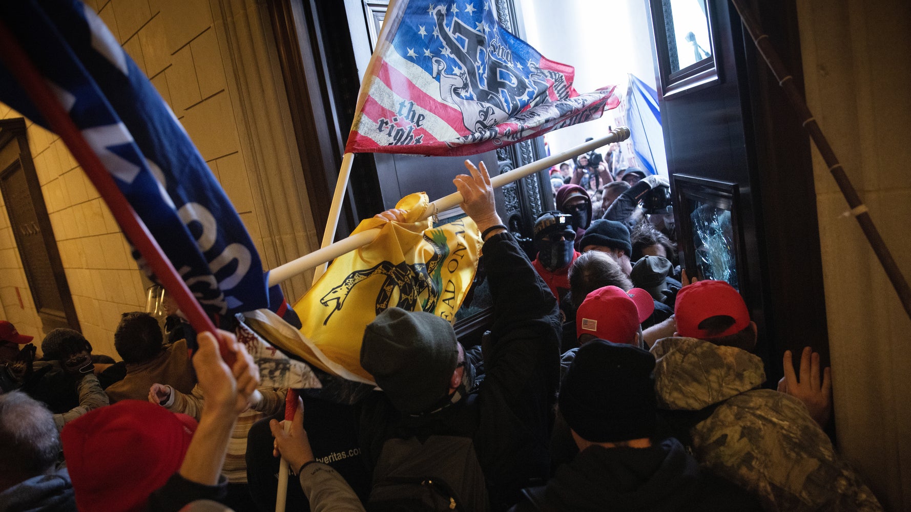 Feds Say They'll Hunt Down Trump Mob That Violently Stormed The U.S. Capitol - Vimarsana News