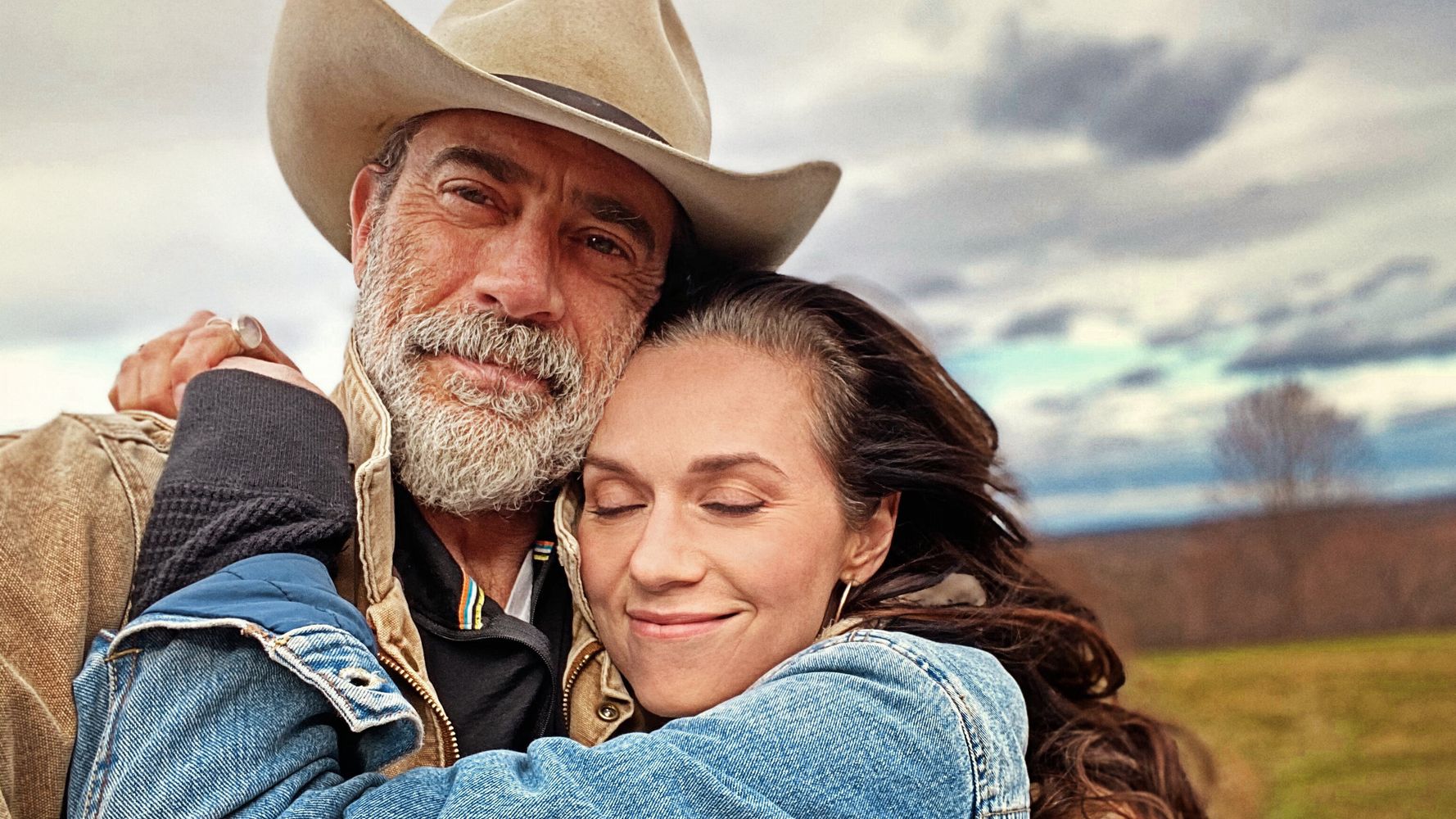 Jeffrey Dean Morgan supports wife Hilarie Burton after she called