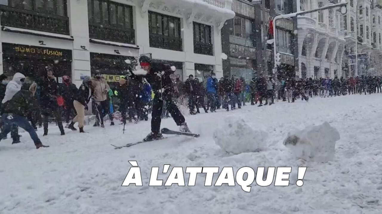 Tempête Filomena en Espagne: Madrid théâtre de batailles de boule de neige