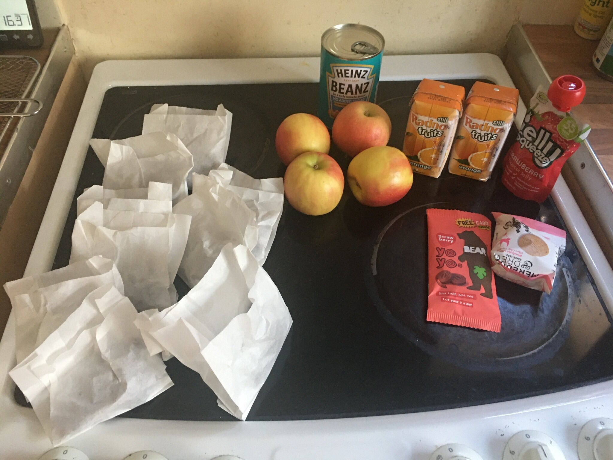 Marcus Rashford consterné par ces images de paniers repas pour les enfants