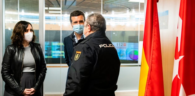 Vsita de Pablo Casado e Isabel Díaz Ayuso al 112 de la Comunidad de